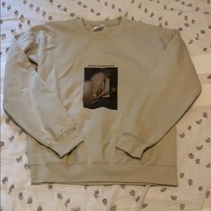 “NETFLIX” crewneck sisters and seekers